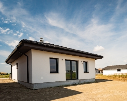 Dom, 3-izbový priamo pri vode, Okres Senec - Hrubá Borša